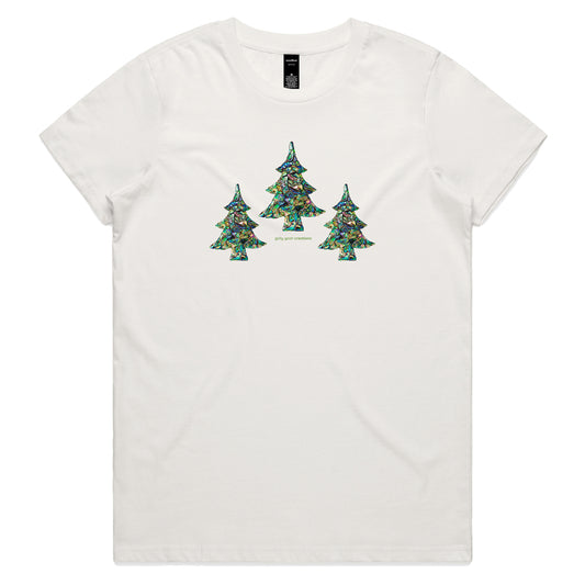 A paua Christmas trees natural woman's tee shirt from Golly Gosh Creations. Sizes XS - 2XL. A fun creation crafted from sparkling paua shells. Quality cotton.