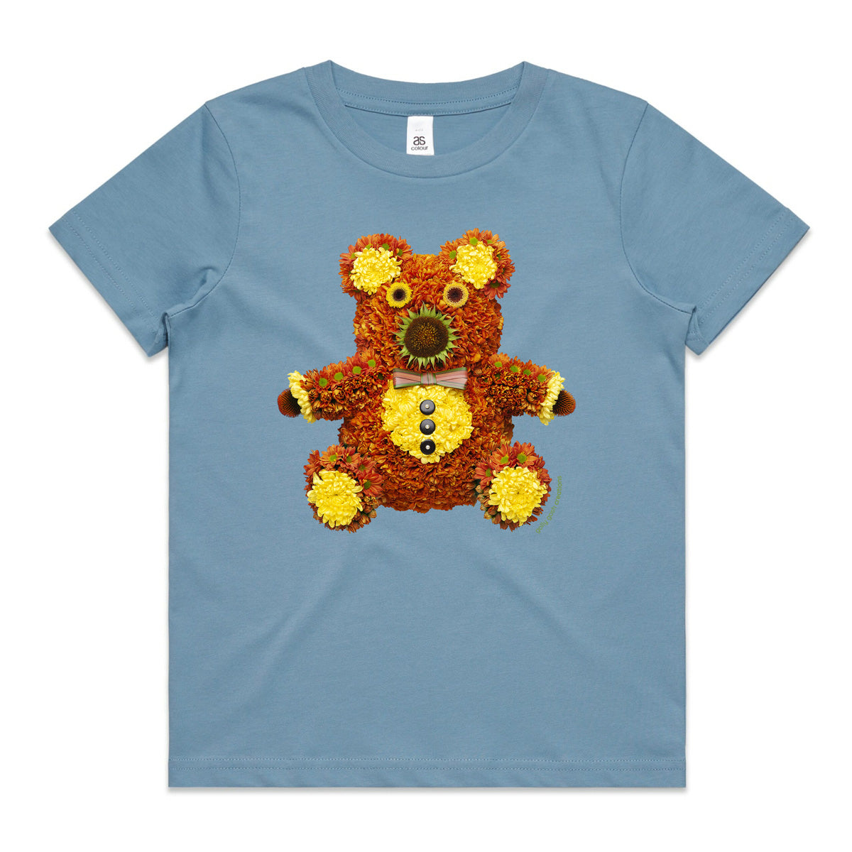 A chrysanthemum teddy bear soft blue kids tee shirt from Golly Gosh Creations. Size 2 - 16 years. Handcrafted from fresh flowers. A quality cotton garment.