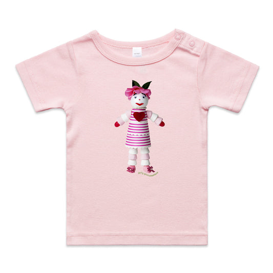 A marshmallow doll wee tee from Golly Gosh Creations. This organic cotton garment comes in sizes 0 - 24 months. Colour pink. Crafted from sweet treats.