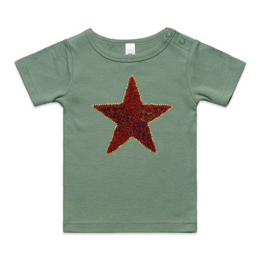 A pohutukawa tree wee tee from Golly Gosh Creations. Crafted from the iconic NZ flowering tree. A quality sage cotton garment available from 0 - 24 months.