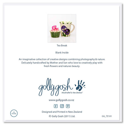Back cover of a tea break greeting card from Golly Gosh Creations. This sweet card is decorated with delicate and charming flowers. Size 142 x 142 mm.